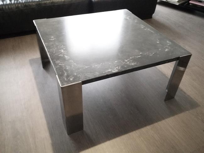 table béton avec pied acier, mobilier béton acier Metz